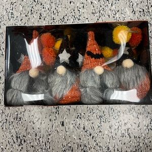 Halloween gnome garland